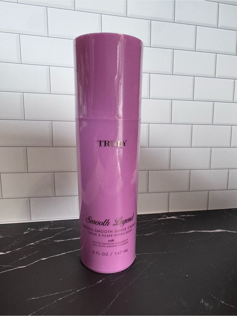 TRULY Smooth Legend Shave Cream - Magenta Pink